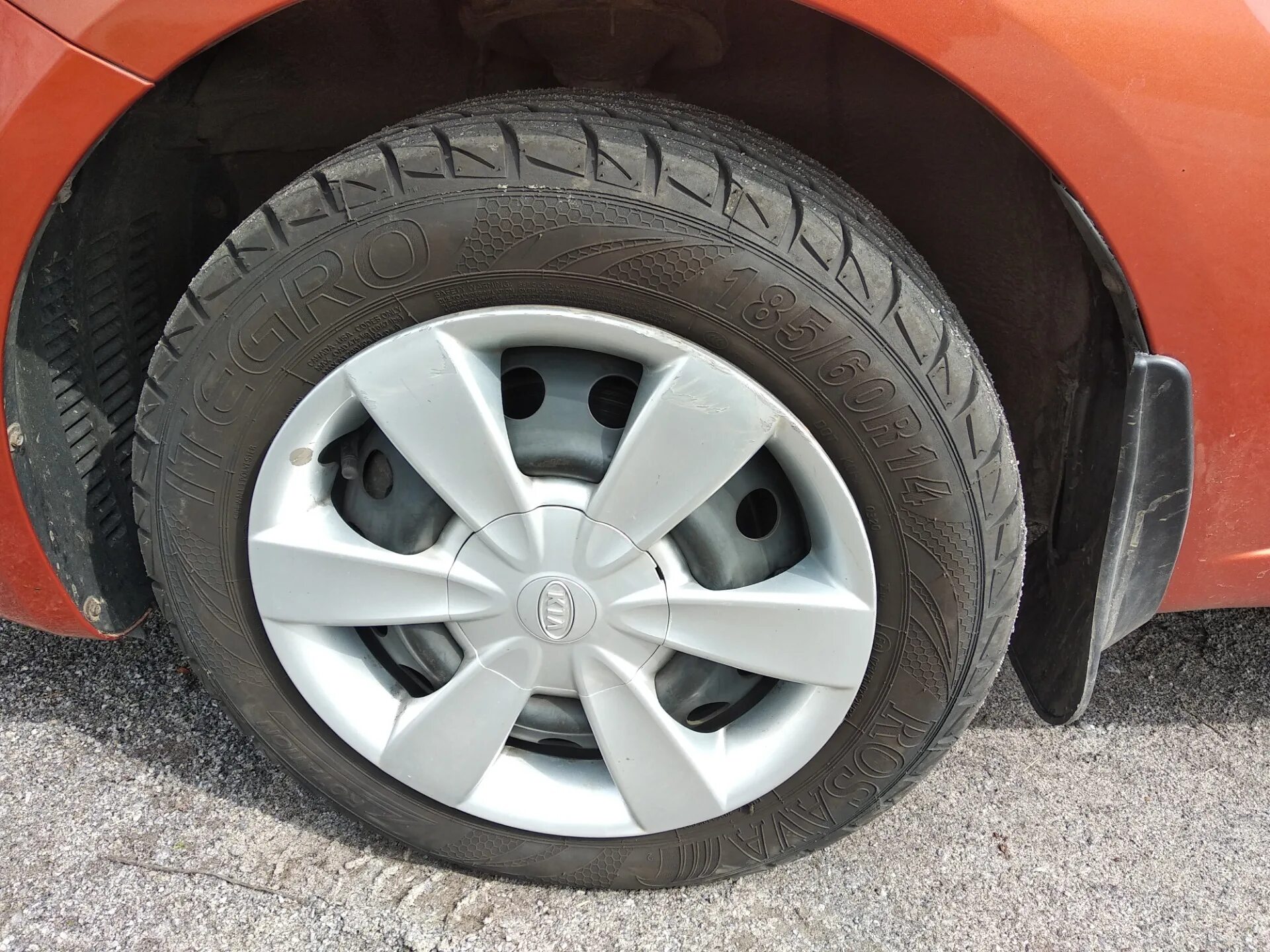 Шины на рио 3. Киа рио 2 колеса. шины киа рио 2. 205 65 r15 kia rio 3. колеса 185/70 r 14 на киа рио 2.