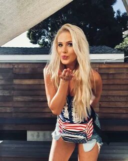 Tomi Lahren Hot Photos Images Wallpapers Pics & More! 