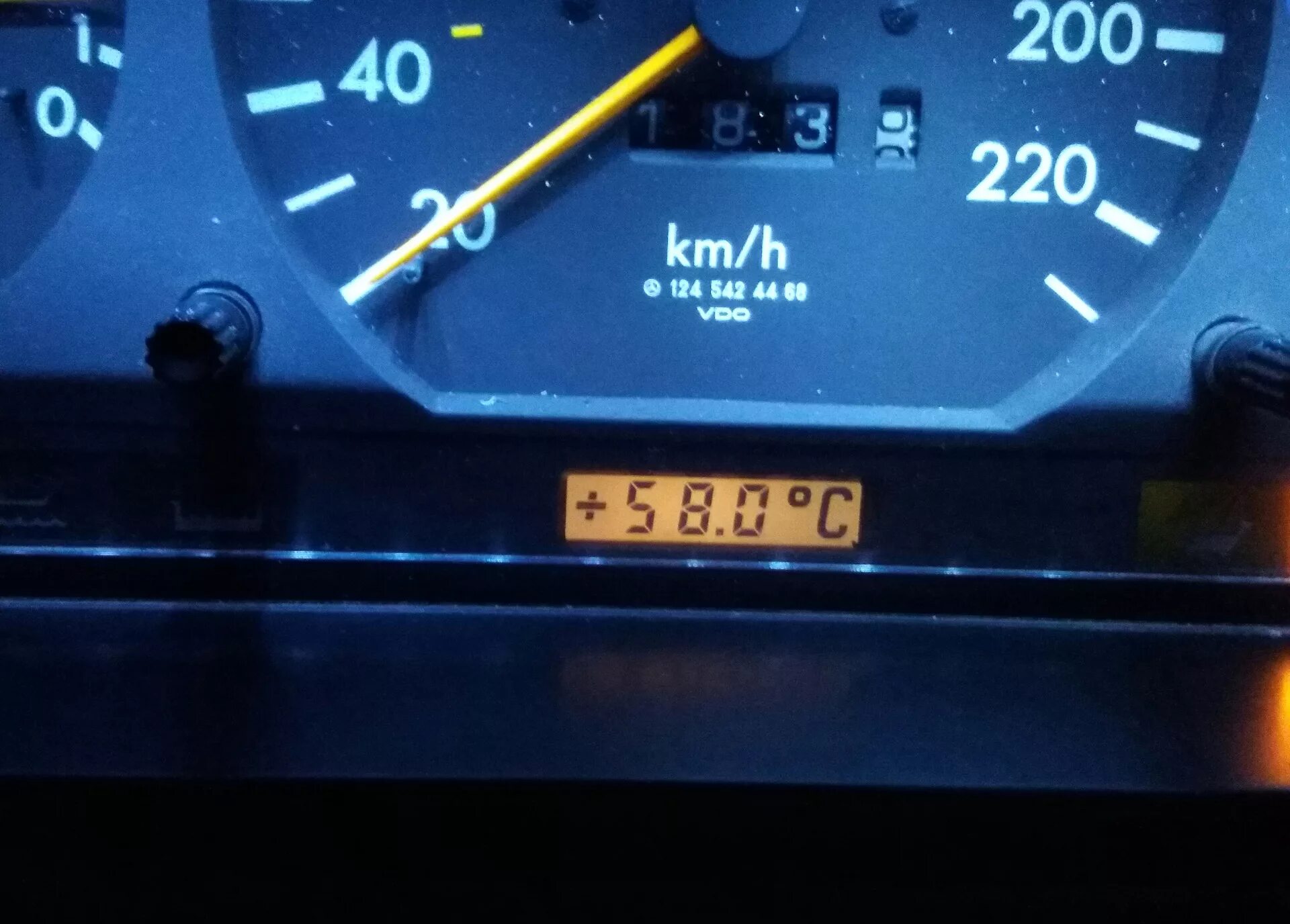 Температура на 124. Рабочая температура двигателя дизель. Датчик внешней температуры w124. Температура на 124. Дисплей указатель температуры volvo 940.