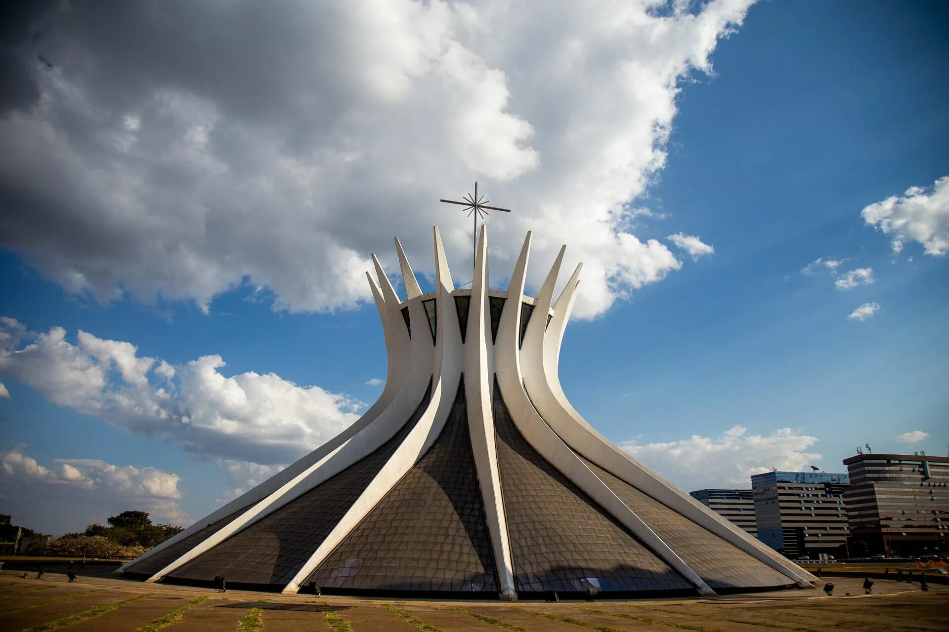 Новая столица бразилии. Бразилиа архитектура. Столица Бразилиа столица Бразилии.
