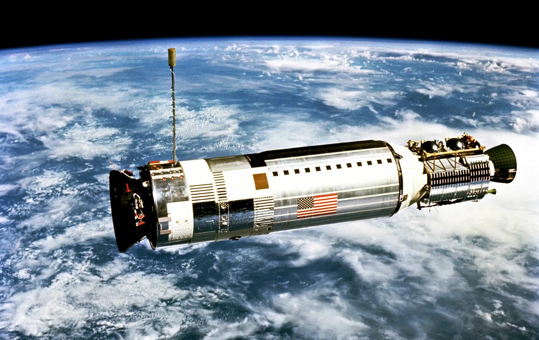 Как называется американский космический корабль. Джемини космический корабль. Американский космический корабль Джемини. Джемини-11 космический аппарат. Джемини-12.