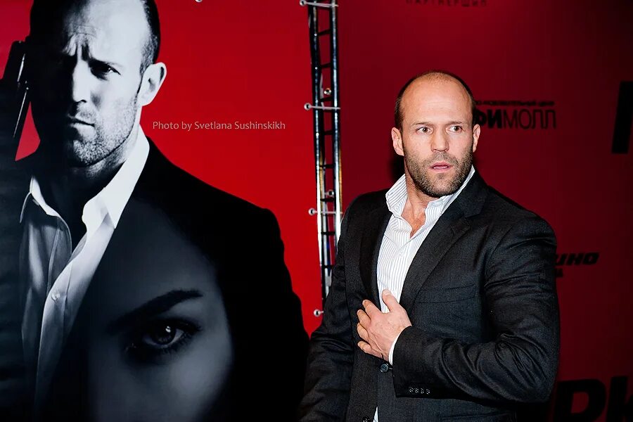 Джейсон стэтхэм 4к. Джейсон стэтхэм в костюме. Джейсон стэтхэм 2022. Реклама со стетхемом. Реклама lg джейсон стэтхэм.