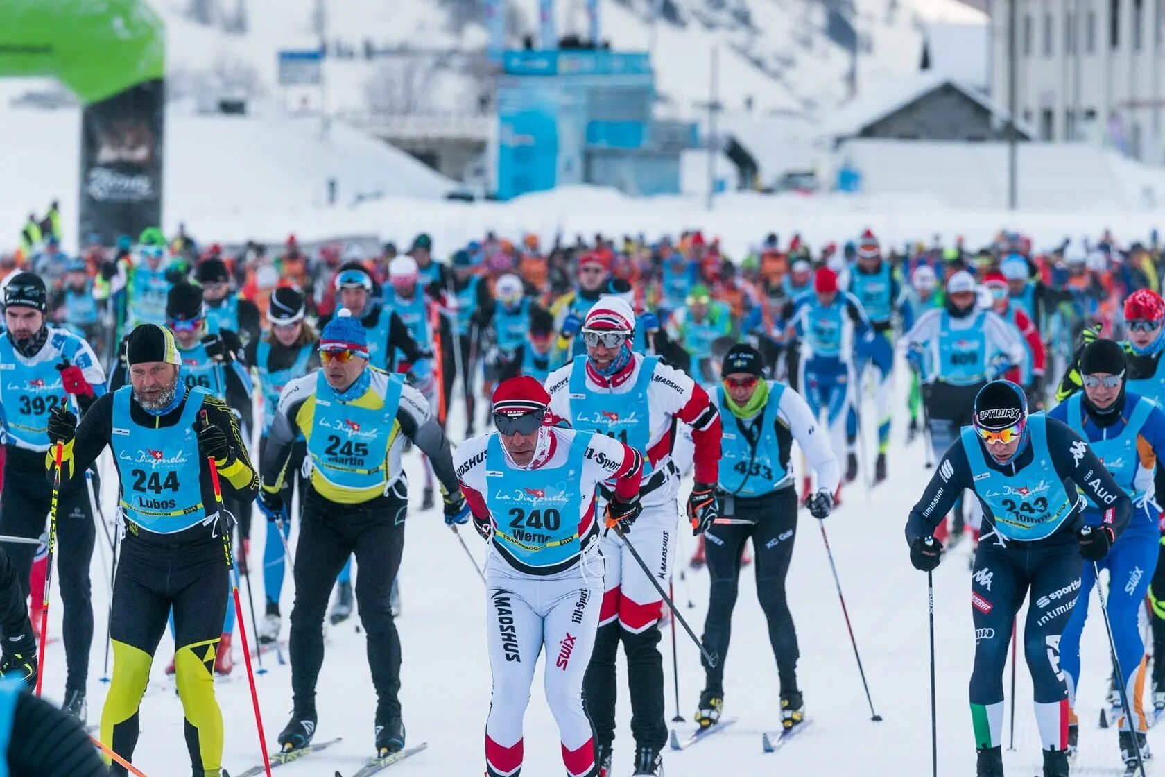 Результаты лыжников. Лыжный комбез Максима Вылегжанина. Лыжный марафон. Лыжные гонки классика.
