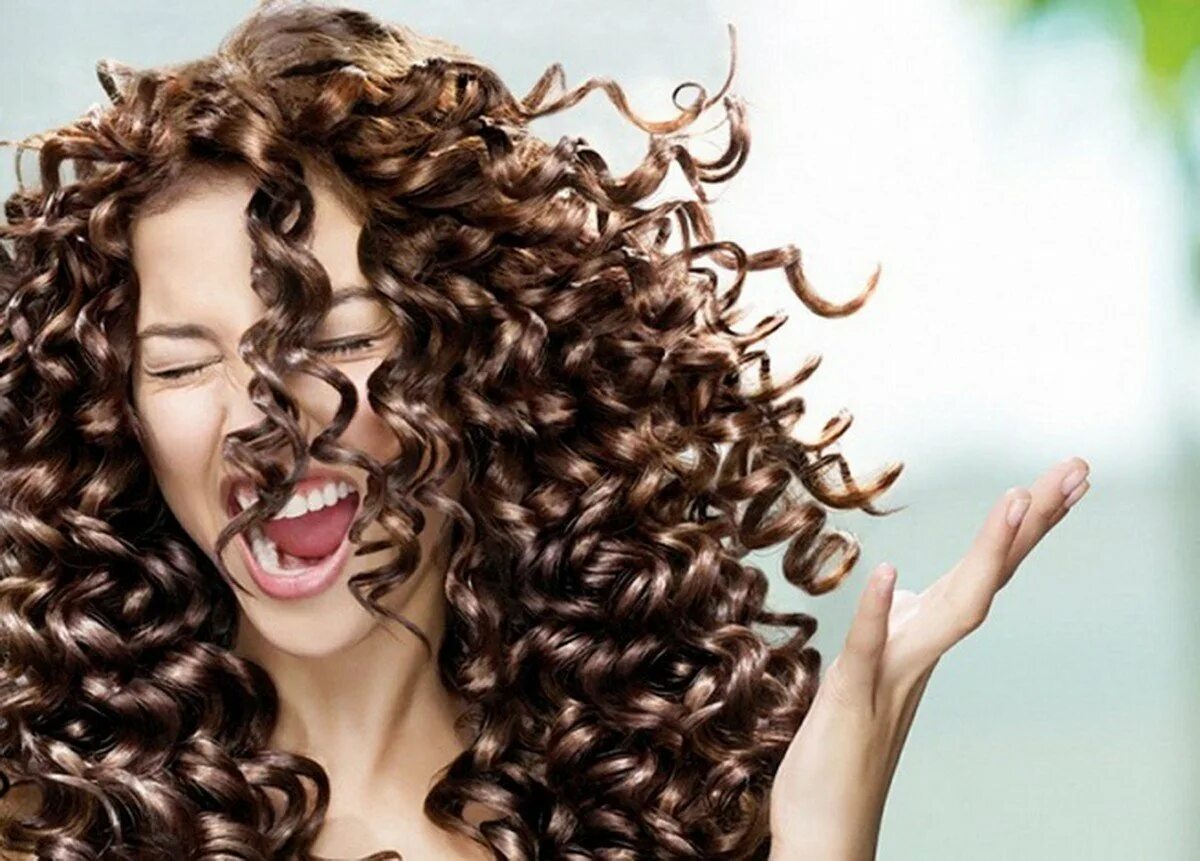 Кудри запись. Кудрявый метод для волнистых волос. Химическая завивка на спиральные коклюшки. Керли кудри биозавивка. Кудри запись.