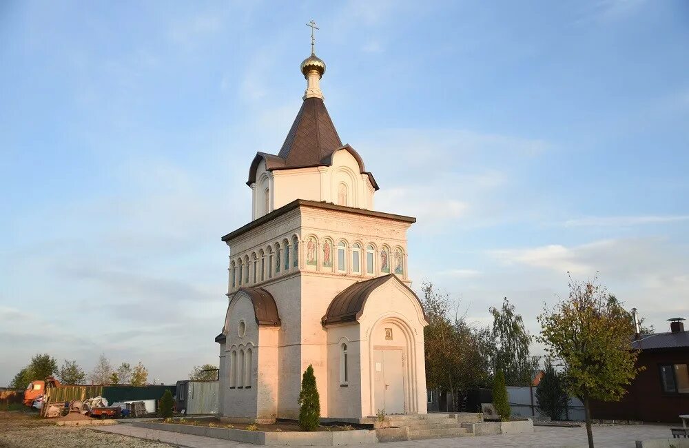 храм петрово дальнее. храм петрово дальнее. церковь успения пресвятой богородицы в петрово-дальнем. храм петрово дальнее. петрово дальнее храм успения богородицы.