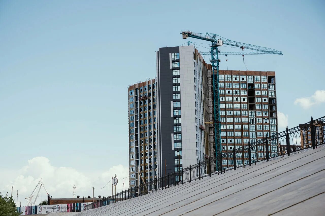 Подрядчики застройщика атмосфера. Атмосфера строительство. Трц мега гринн брянск. Жк атмосфера люблино. Совхозная 8б.