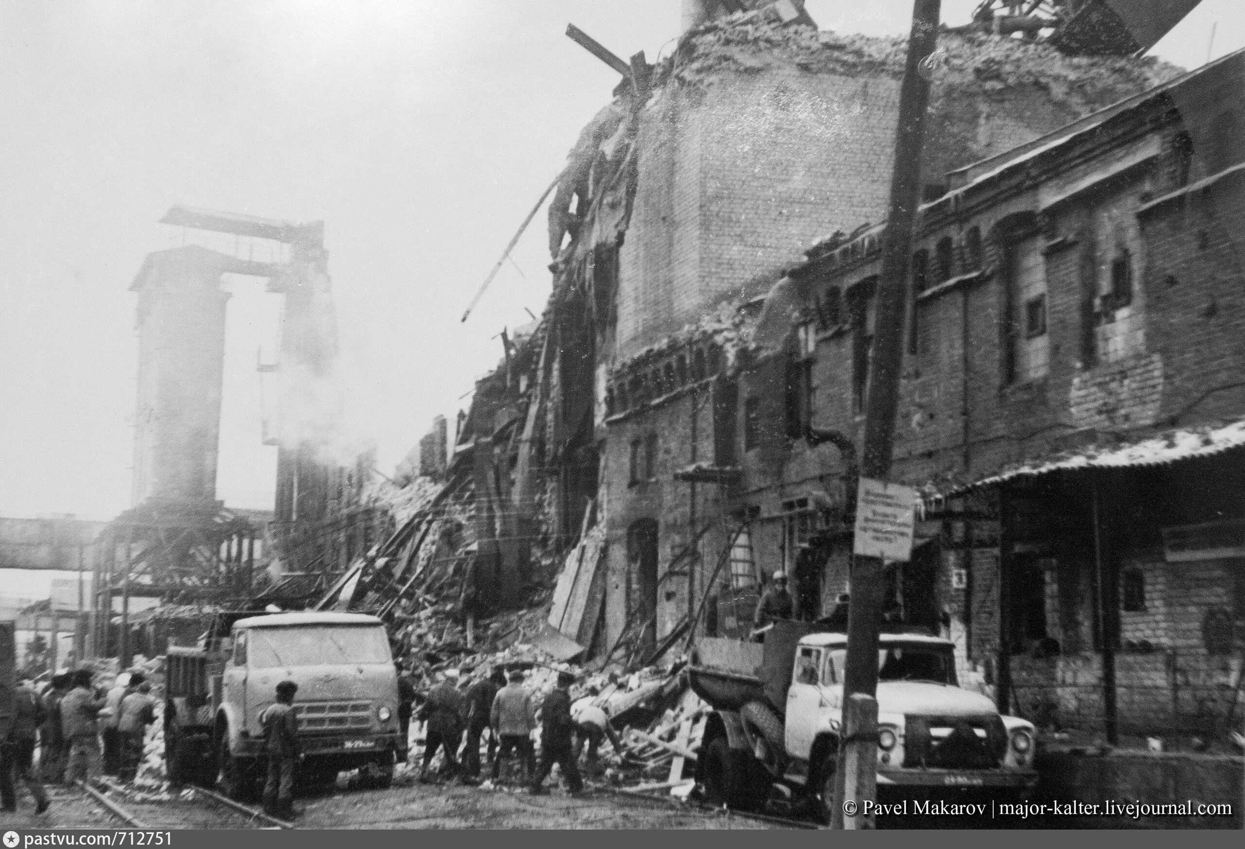 Чернобыльская катастрофа 1986. Рассказ взорванный. Рассказ взорванный. Что такое взрывы по обж. Атомная катастрофа чернобыль 1986.