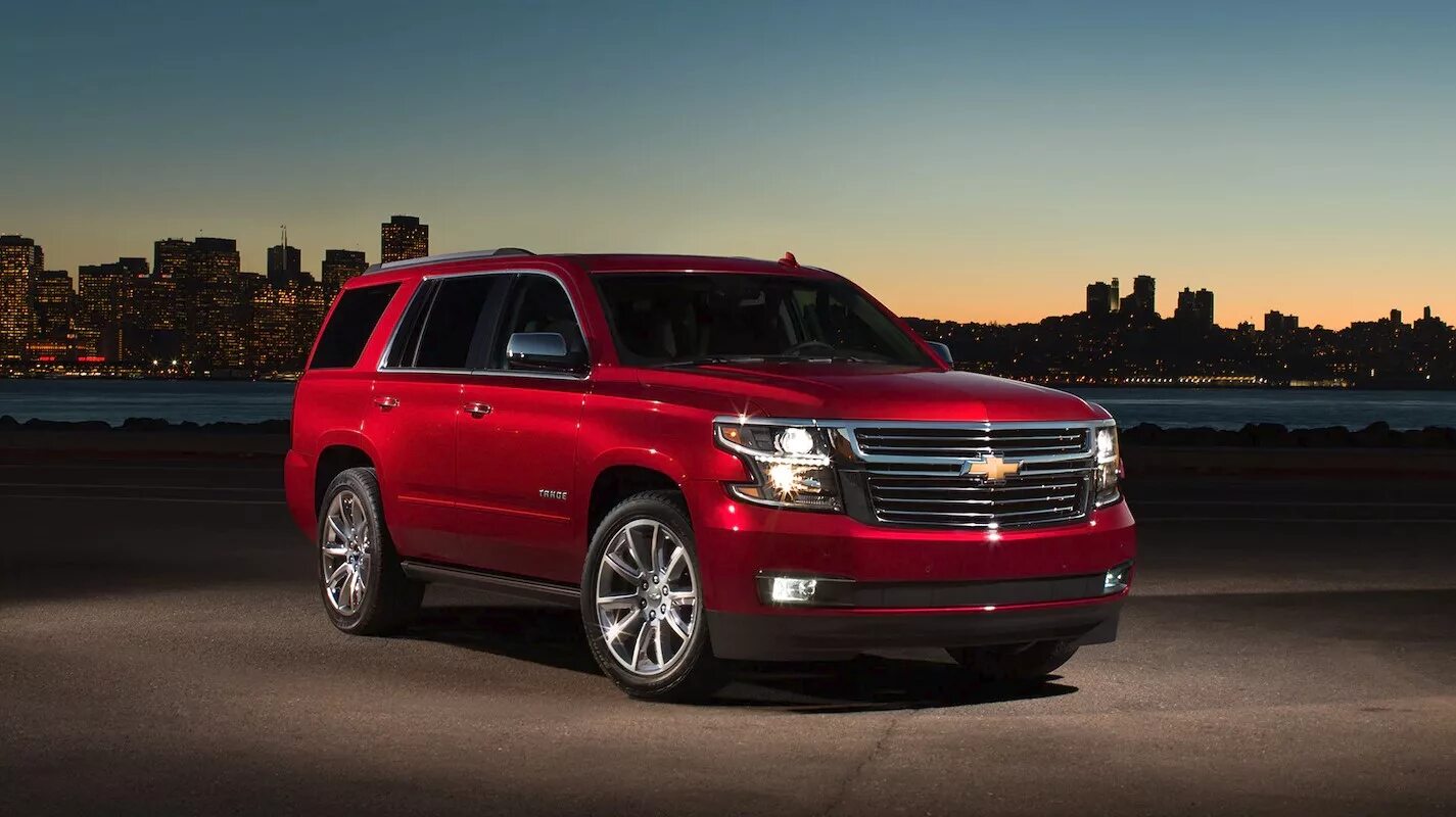 Chevrolet tahoe 2015. Шевролет таха. Шевроле тахо 3. Chevrolet tahoe 2013. Шевроле gmt900 (tahoe).