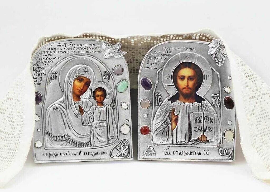 Какую икону дарят родители молодоженам