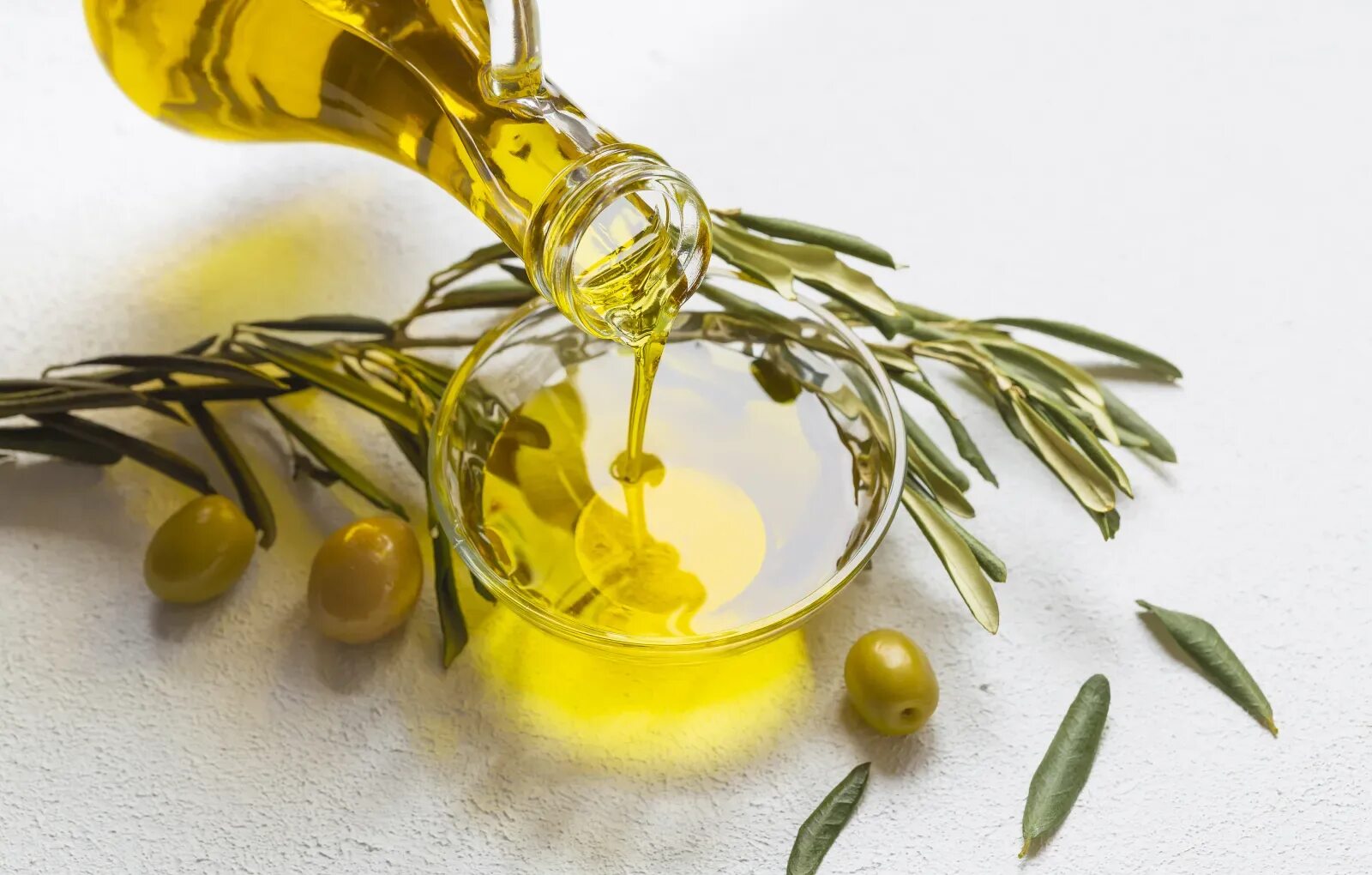 Масло оливы. Оливковое масло. Olive oil is oils. Оливки и оливковое масло. Оливковое масло.