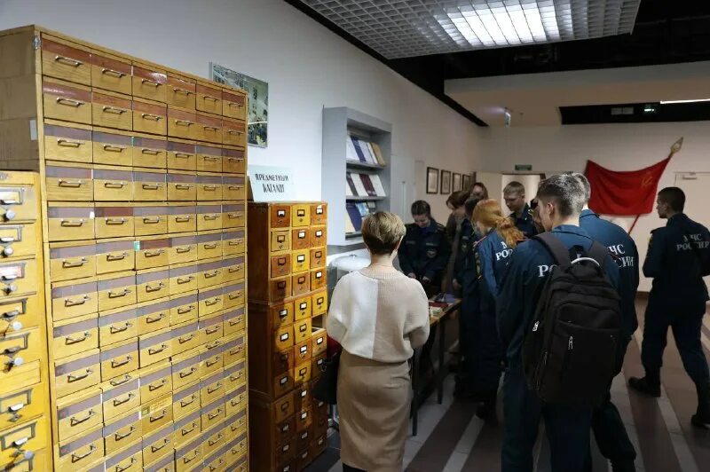 научно-техническая библиотека, нтб. государственная публичная научно-техническая библиотека россии. государственная публичная научно-техническая библиотека москва. гпнтб москва. гпнтб читальный зал.