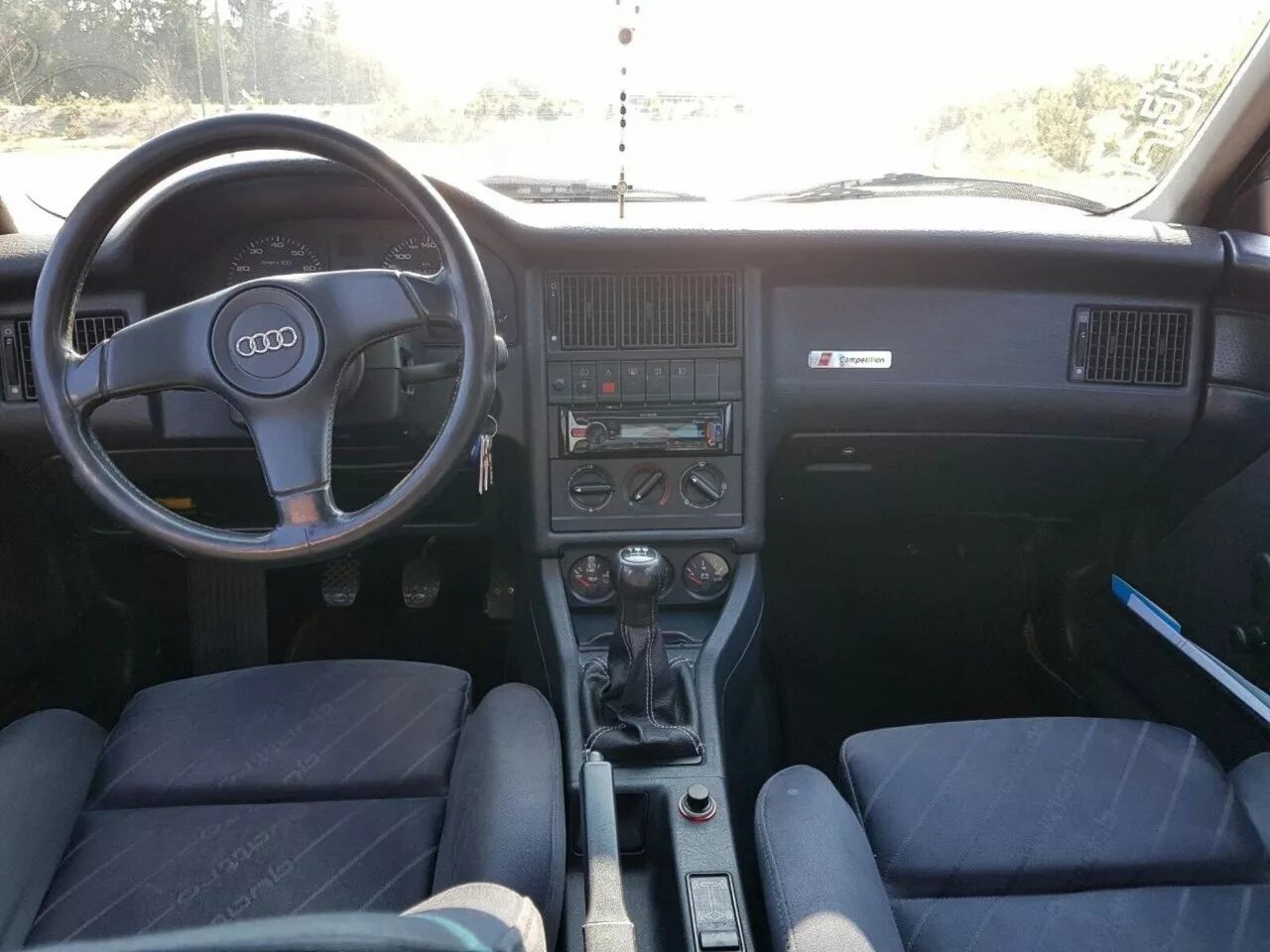 Ауди 80 b3 1990. Audi 80 b4 quattro салон. Ауди 80 b3 кватро. Audi b4 80 комплектации. Ауди 80 б4 почему