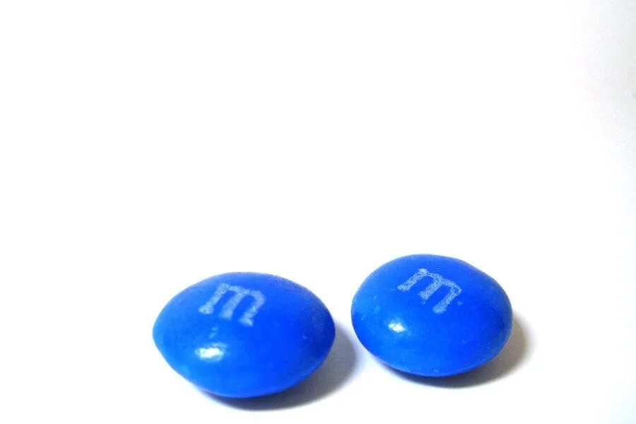 Closely. Синий ММС. M&MS Blue. M&S голубой. Синяя MS Blue.