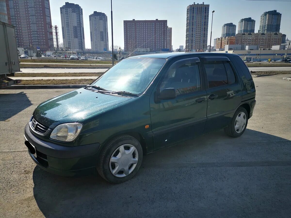 Toyota raum зеленого цвета кузова. тойота раум 2001 года. машина toyota raum 2001. тойота раум 2001. тойота раум 2001г.