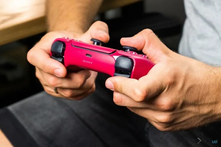 Sony dualsense для playstation 5 зарядная станция. Чехол для Dualsense. Чем можно зарядить Dualsense.