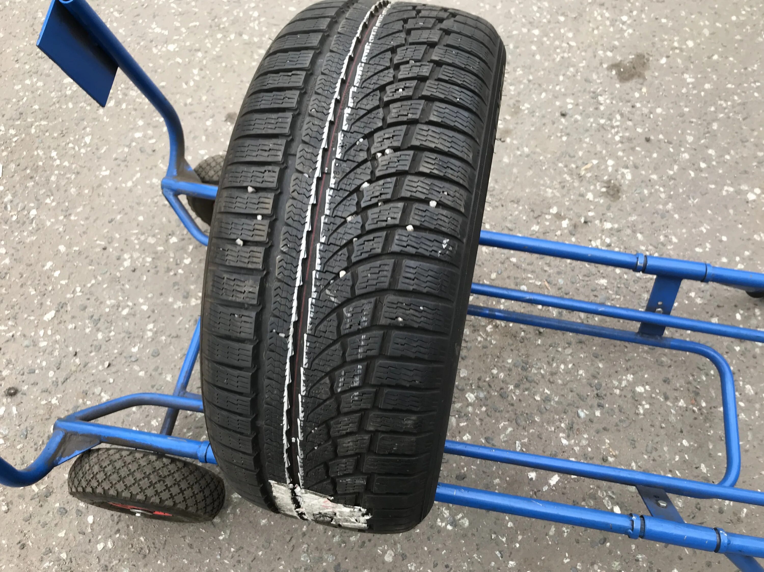 Wr a4. Nokian wr a4 235/45r18 98v. nokian tyres wr a4. шины nokian wr a4 205/45 r17. автомобильная шина nokian tyres wr a4 235/45 r18 98v зимняя.