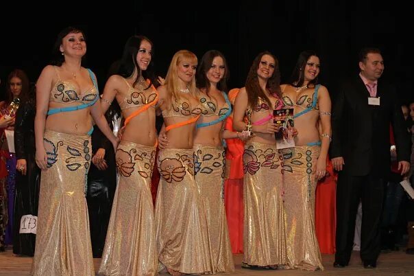 наули живота ребенок. живот школа. животик в школе. живот школа. живот в школе.