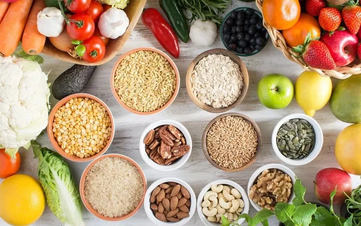 Продукты питания. Здоровое питание. Овощи фрукты злаки. Растительные продукты. Продукты.