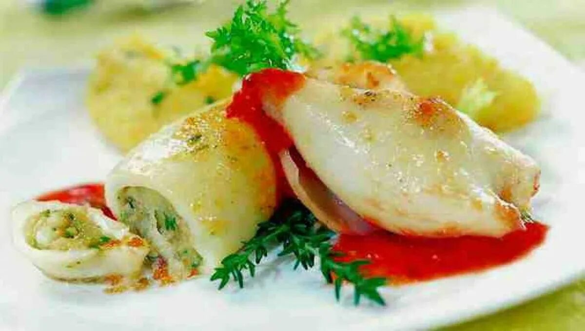 Рецепт кальмары с сыром. Фаршированный кальмар и брокколи. Кальмар фаршированный моцареллой. Кальмар фаршированный сыром. Кальмары фаршированные овощами.