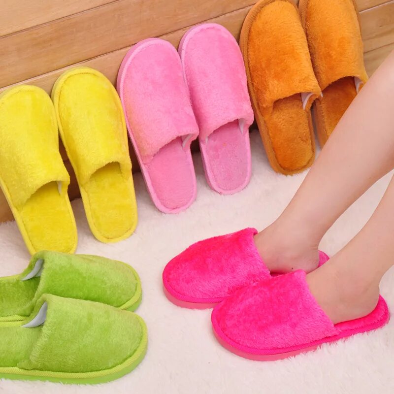 шлепанцы для девочек. какие тапки носят в тюрьме. хлопковые комнатные тапочки. домашние тапочки в которых не потеют ноги. тапочки домашние.