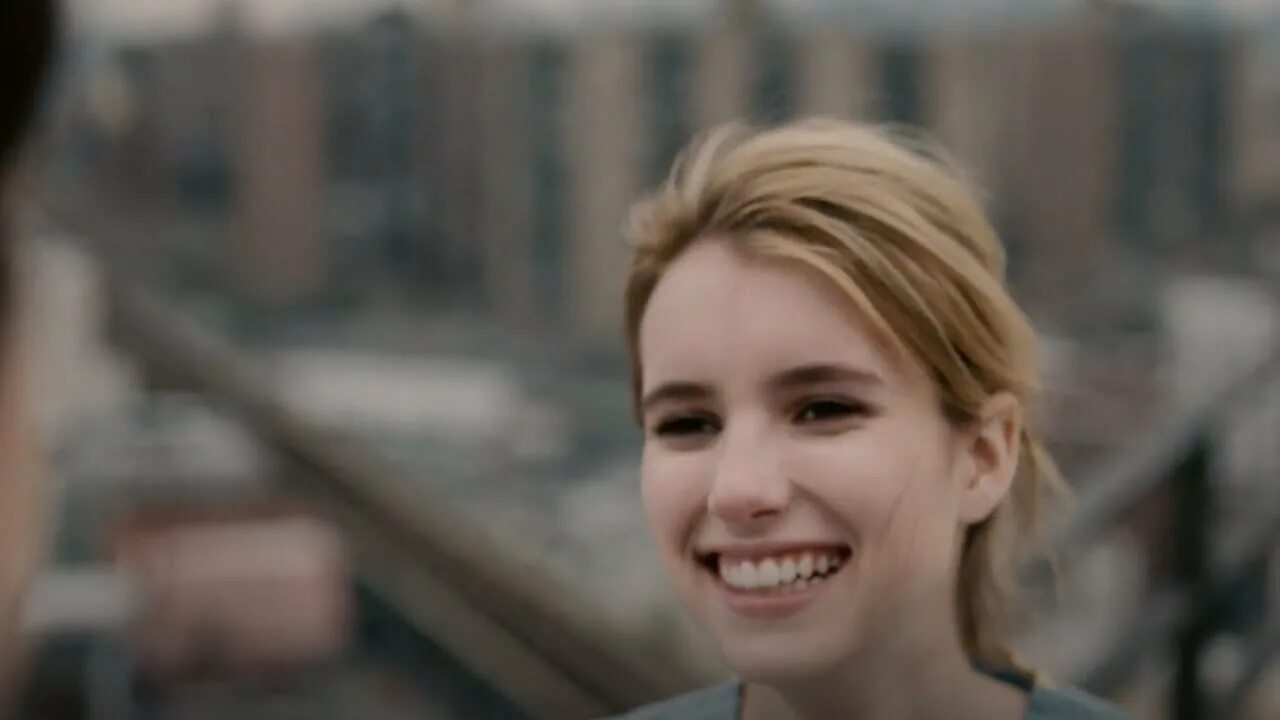 Она очень забавная. Emma roberts 2008. Это очень забавная история (2010). Забавные истории. Она очень забавная.