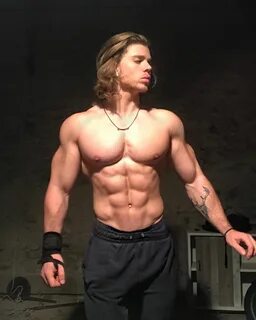 the beauty of male muscle: Matthis.