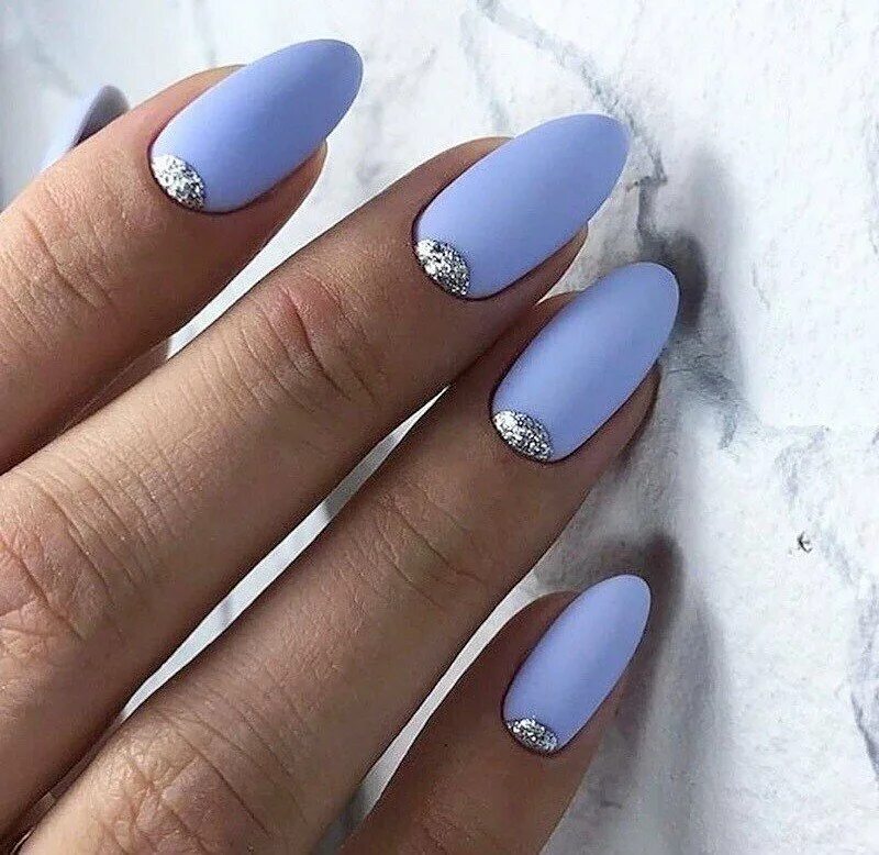 Дизайн ногтей зима 2023 2024. Голубой маникюр. Голубые ногти. Красивые голубые ногти. Голубые матовые ногти.