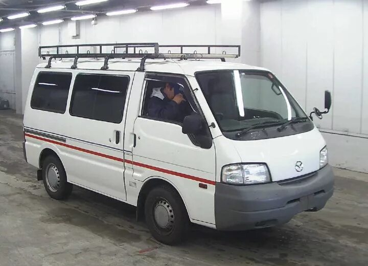 Фото мазда бонго френди 2001 2004 года дизель. Mazda bongo friendee размеры. Мазда бонго френди. Мазда bongo friendee. Mazda bongo 2019.