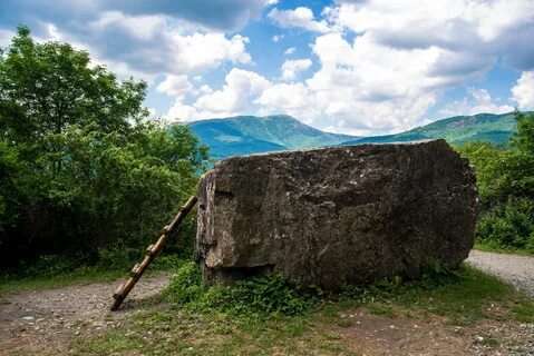 Кавказская пленница горы