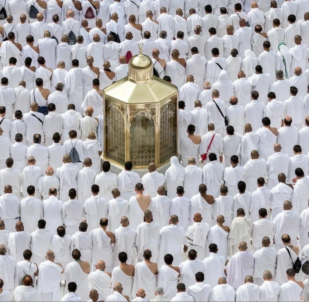 Лабайкалохума лабайк. Лабайк. лабайк аллахума. лабайк нашид. labbayk allahumma labbayk.