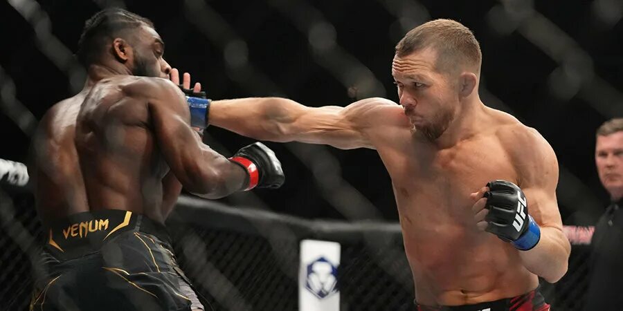 Алджамейн стерлинг. Алджамейн стерлинг бой. Боец ufc адесанья. Видео боя петра. Видео боя петра.