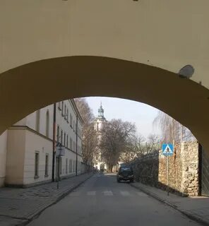 Арка на улице