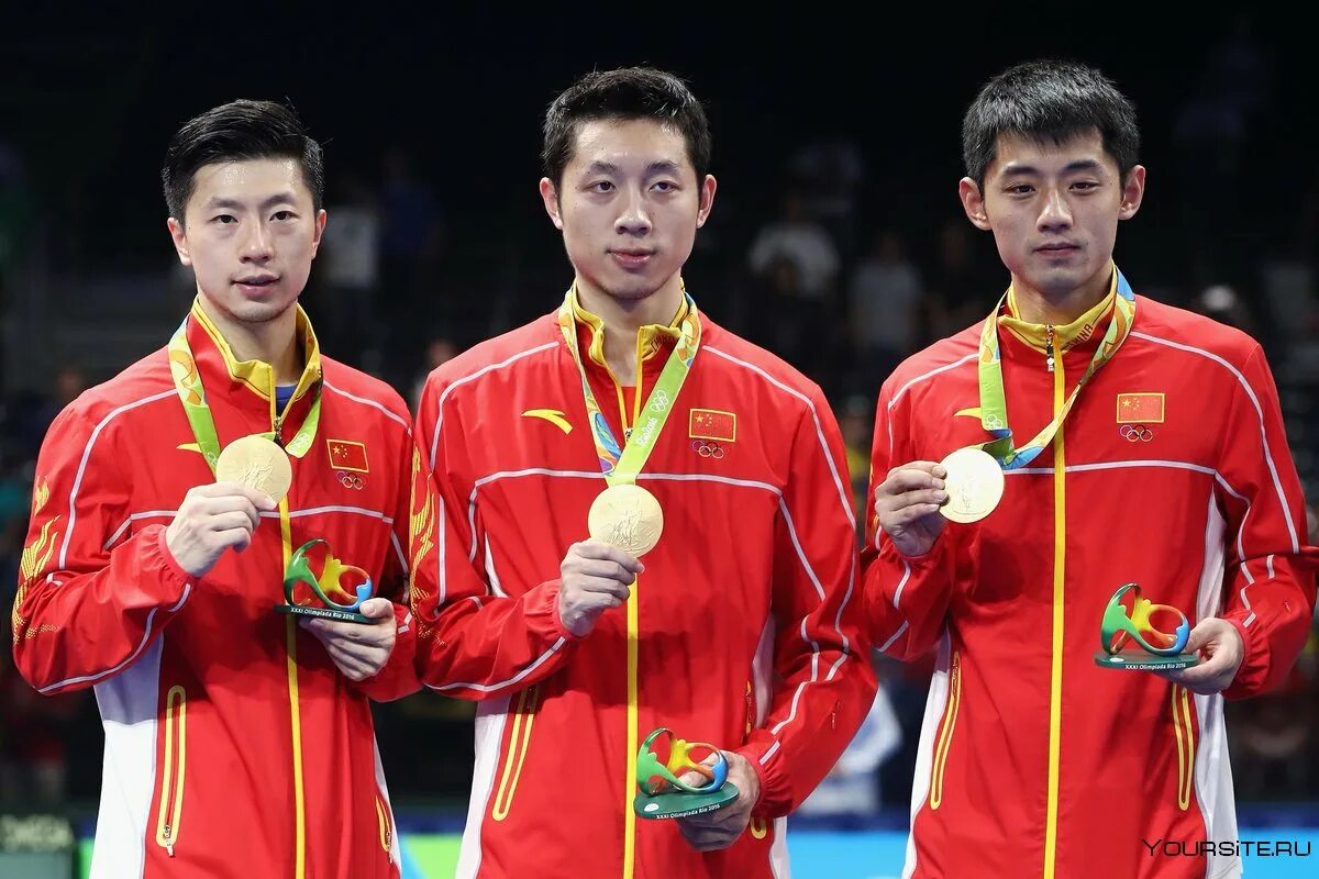 Китаец ма лун теннисист. Чжан Цзикэ и ма Лонг. Ма лун китайский спортсмен. Чжан Цзикэ Олимпийские чемпионы. Настольный теннис в китае