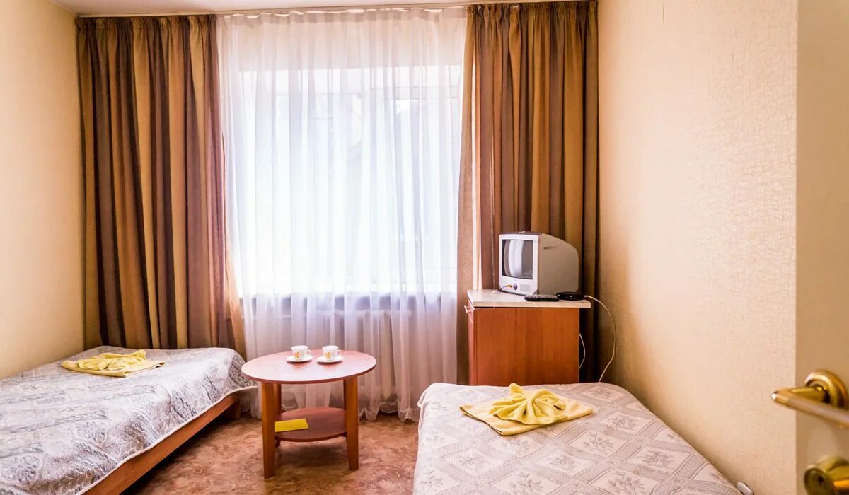 отель татарстан казань номера. отель в набережных челнах татарстан. гостиница рядом набережные челны. гостиница набережные челны. бульвар юных ленинцев 3а набережные челны.