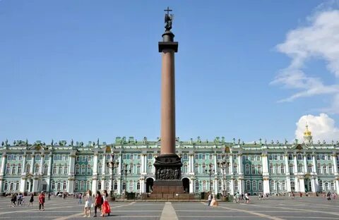 Как выглядит дворцовая площадь