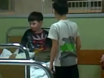 Мальчик описался школе
