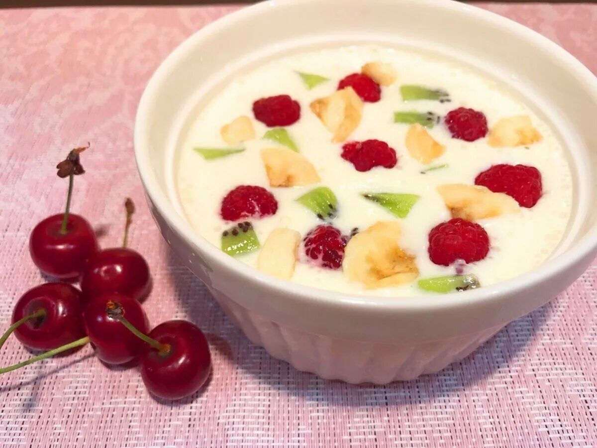 оксана пашко молочно-сметанное суфле. суфле из сметаны с мармеладом. торт многослойный со сметанным суфле. суфле с фруктами мраморный. банановое суфле с желатином.