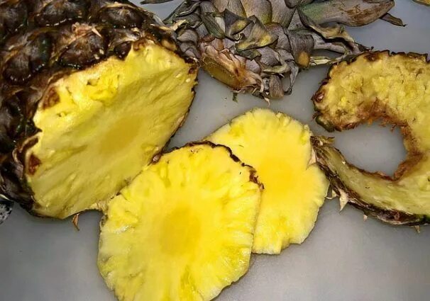 6 Nahrungsmittel die wichtige Enzyme enthalten Pineapple health benefits, Pineap