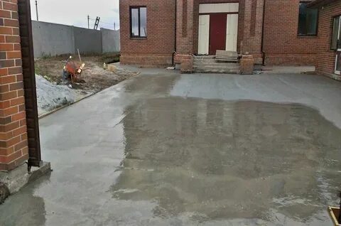 Заливаем двор