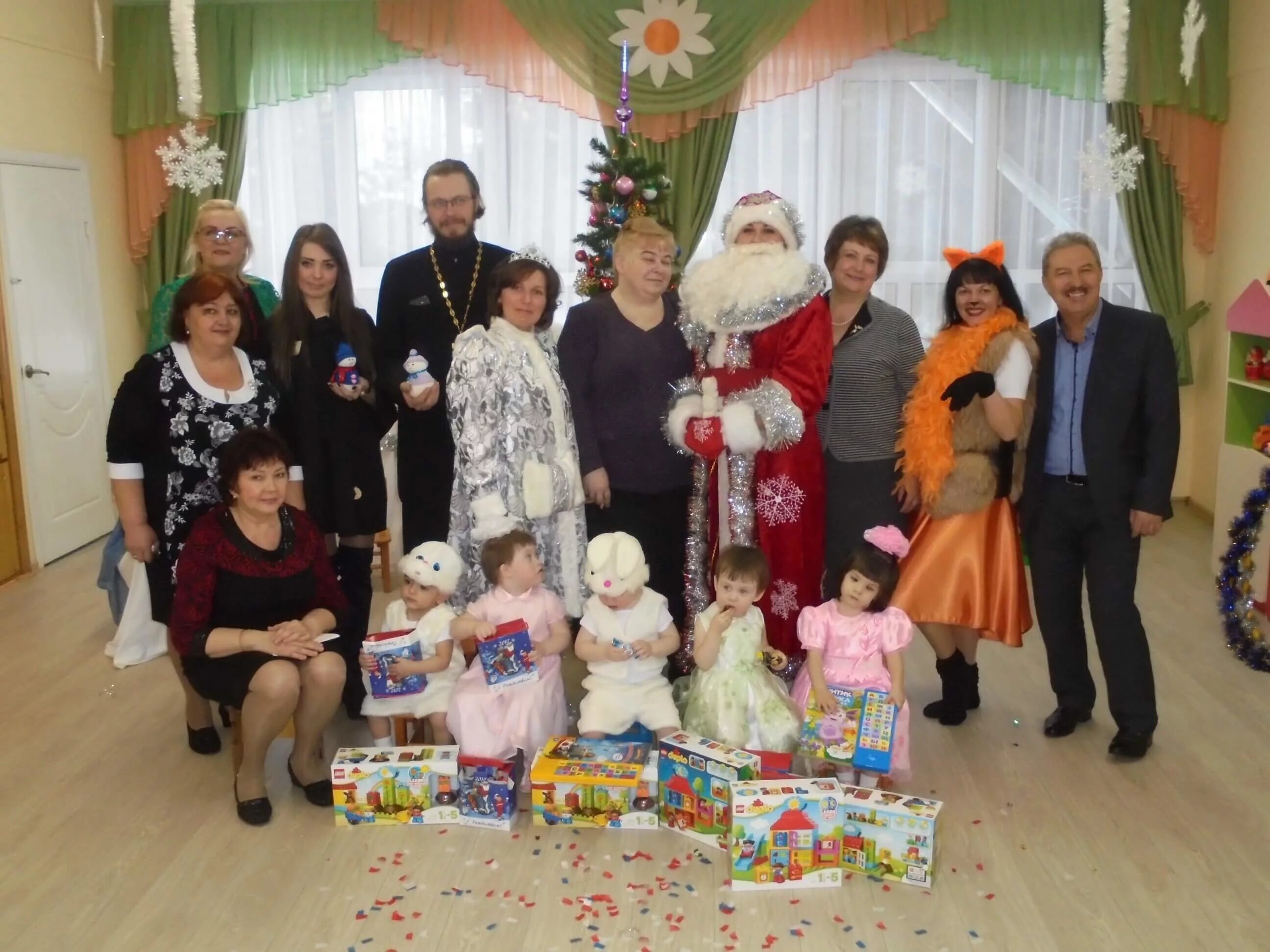 новогодняя афиша город орехово зуево. орехово зуево декабрь новый год. орехово-зуево новый год. богородск 3-5 января 2023. елка главы администрации поздравления с новым годом.