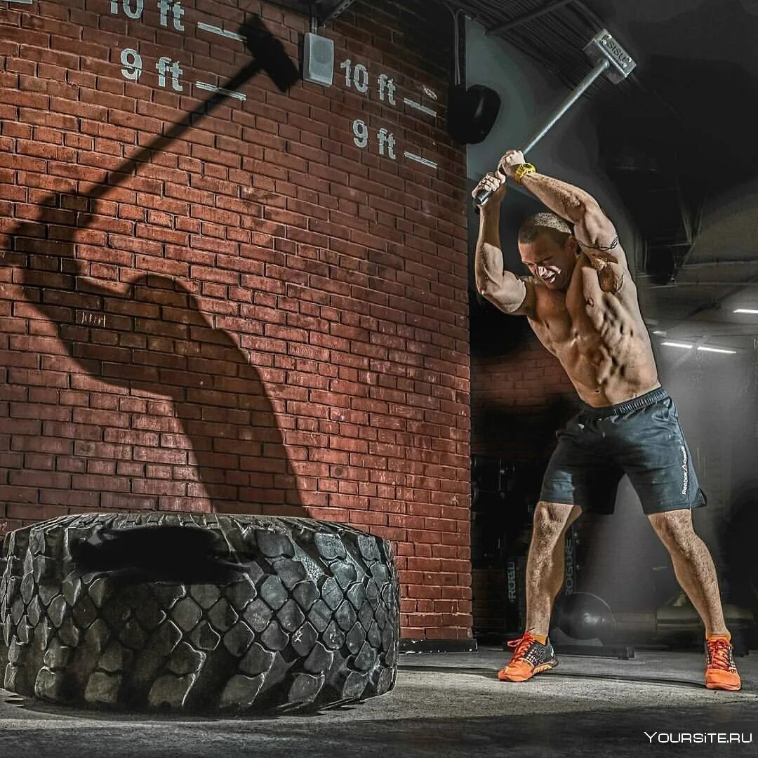 Пройдите спец тренировку. Персональный фитнес тренер. Пройдите спец тренировку. Заниматься спортом. Шон рамирес кроссфит.