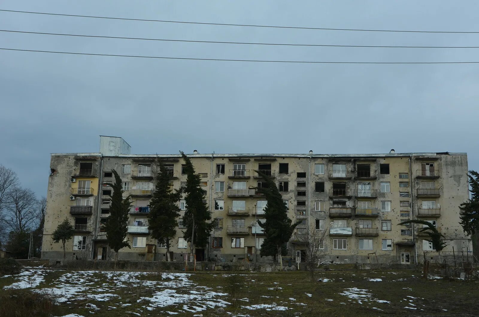 Абхазия сегодня фото без прикрас Абхазия здесь никто не работает и всех это устраивает. Хозяева жизни или ее пр