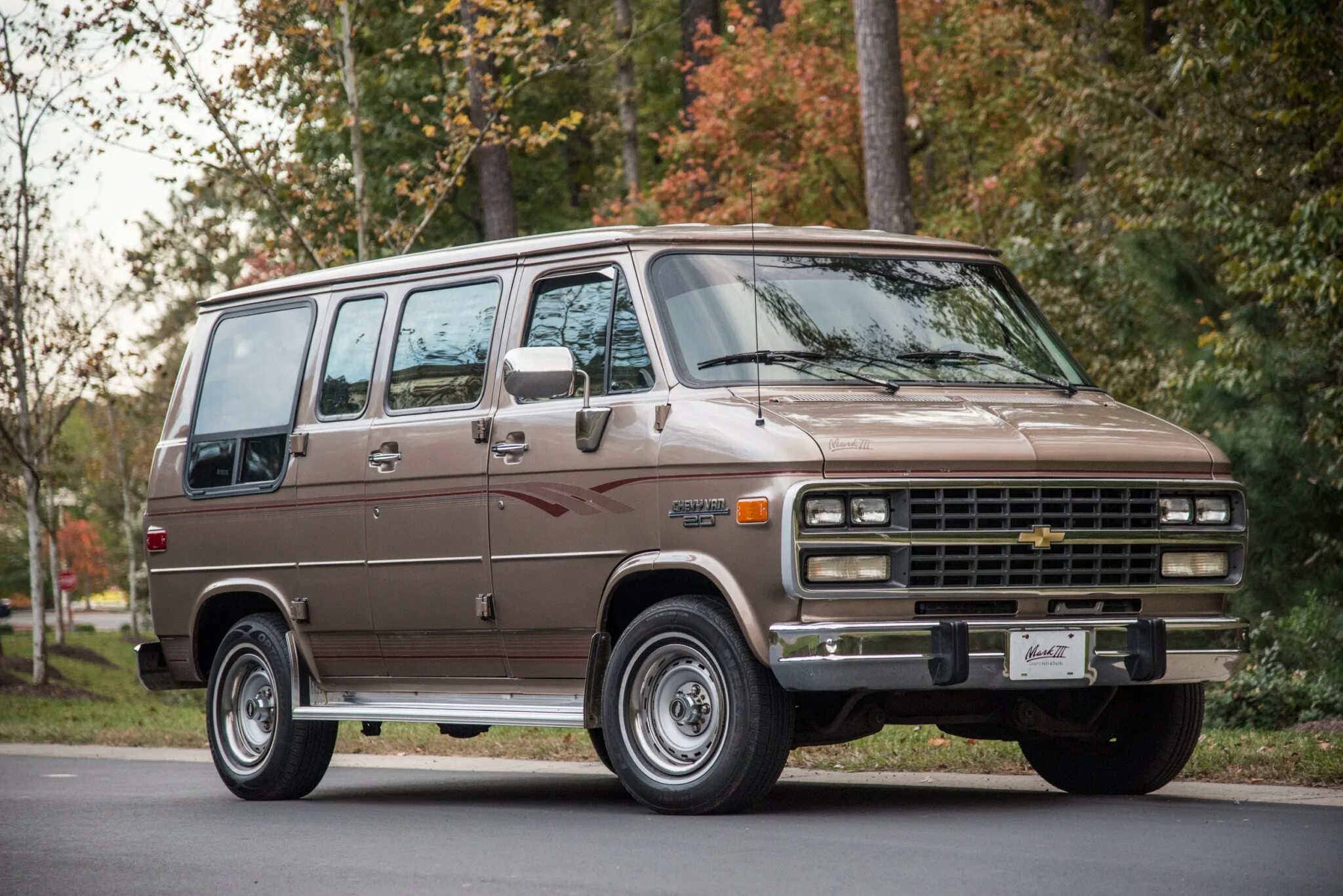 Chevrolet van g20. Chevrolet chevy van g20. Шевроле Шеви Ван 1990. Шевроле Шеви Ван 20.