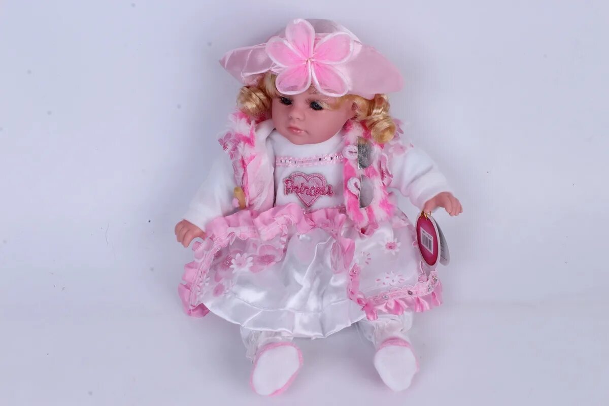 Розовая куколка