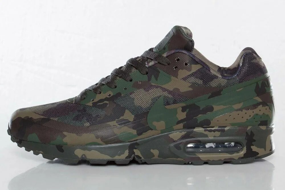 Найк хаки. Nike Air Max 90 Camo. Nike Air Max Hyperfuse Camo. Найк АИР Макс 90 хаки. АИР Макс 90 мужские хаки.