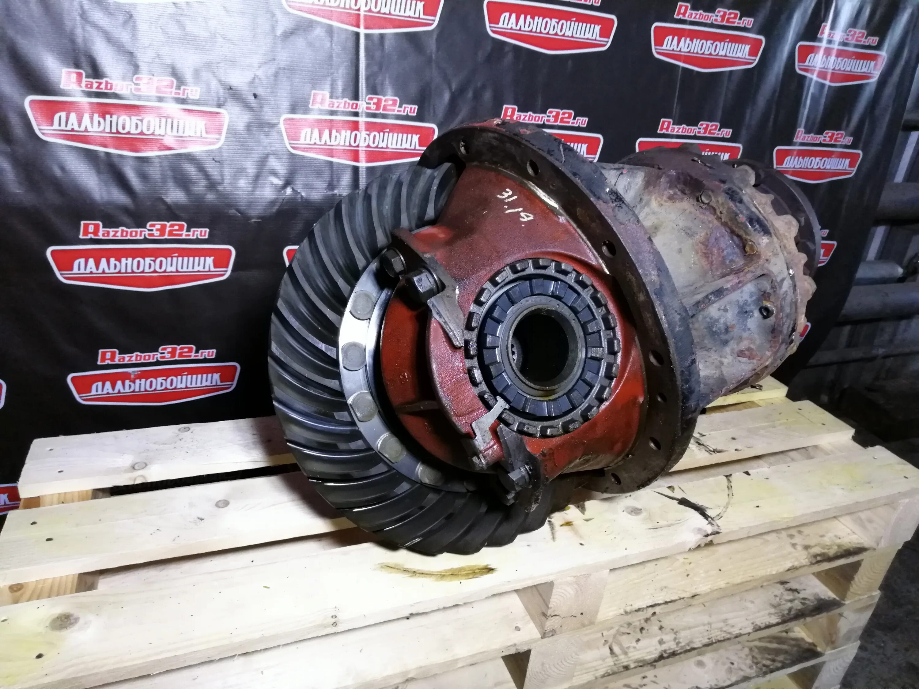 трансмиссионный редуктор. трансмиссионный редуктор. мотор-редуктор nmrv 030. трансмиссионный редуктор. датчик заднего моста полуприцепа даф 105 артикул.