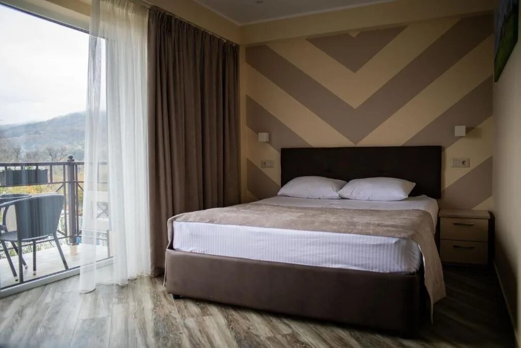 Гостевой дом 44 широта. Широта адыгея. 44 высота адыгея. Гостиница иван-да-марья даховская официальный сайт. Экстрим-парк "мишоко".