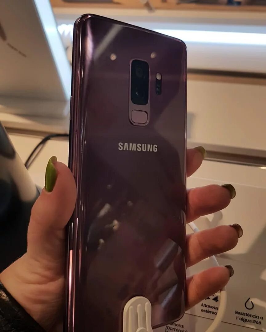 Новый самсунг 2022. Samsung последняя модель 2022. Самсунг s9 2020. Samsung s9 2021. Самсунг последние модели фото