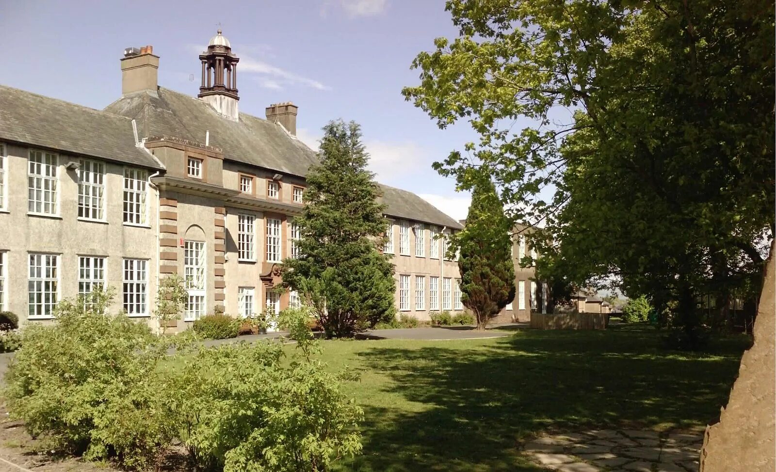 Школа грамматики. Queen Elizabeth Grammar School, Penrith. Queen Elizabeth Grammar School. Queen Elizabeth's School Барнет. Школа королевы Елизаветы.