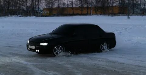 Четко черный